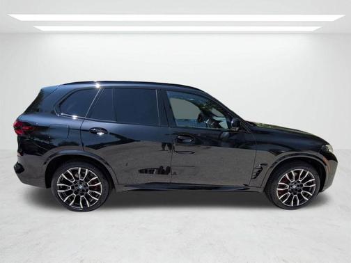 Black Sapphire Metallic 2026 BMW X5 xDrive40i