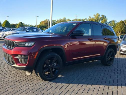 2023 Jeep Grand Cherokee Altitude