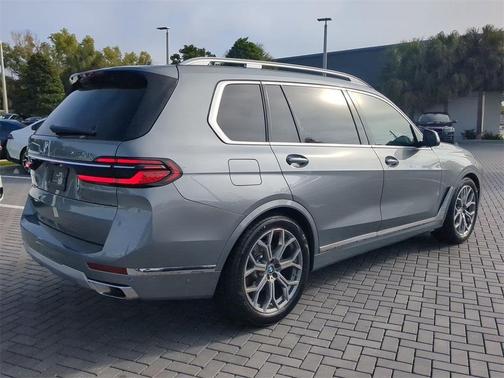 2023 BMW X7 xDrive40i