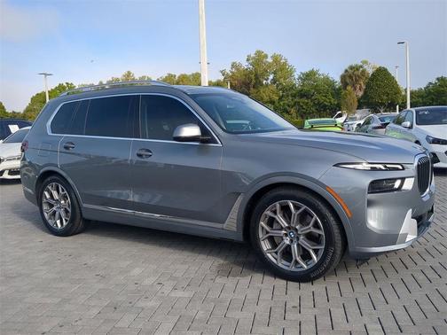 2023 BMW X7 xDrive40i
