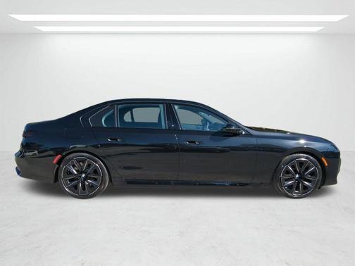 2026 BMW 760 760i xDrive