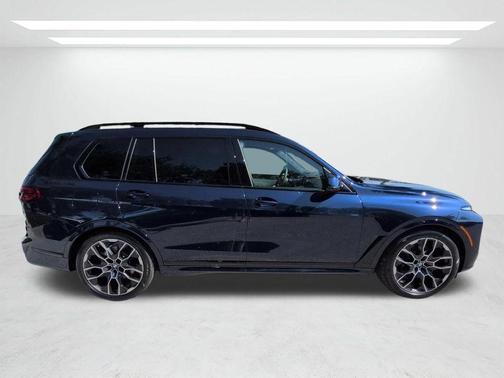 Tanzanite Blue II Metallic 2027 BMW X7 xDrive40i