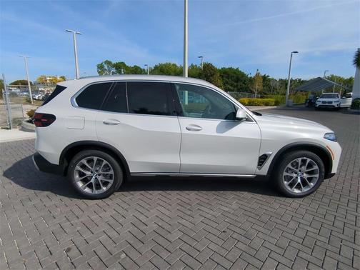 2026 BMW X5 sDrive40i
