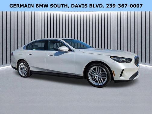 Mineral White Metallic 2024 BMW 530 i