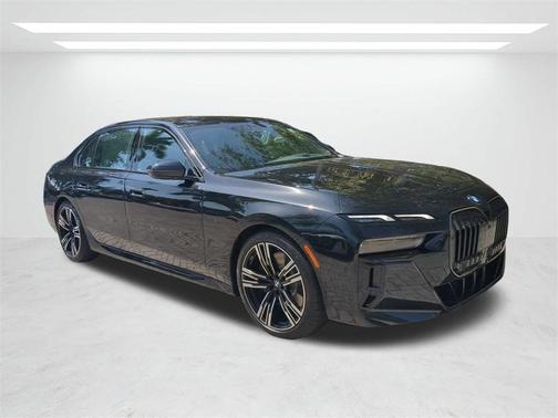 2025 BMW 760 760i xDrive