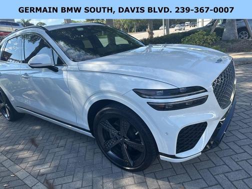 Uyuni White 2022 Genesis GV70 2.5T