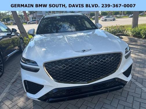 Uyuni White 2022 Genesis GV70 2.5T