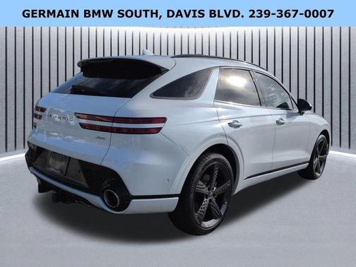 Uyuni White 2022 Genesis GV70 2.5T