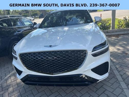 Uyuni White 2022 Genesis GV70 2.5T