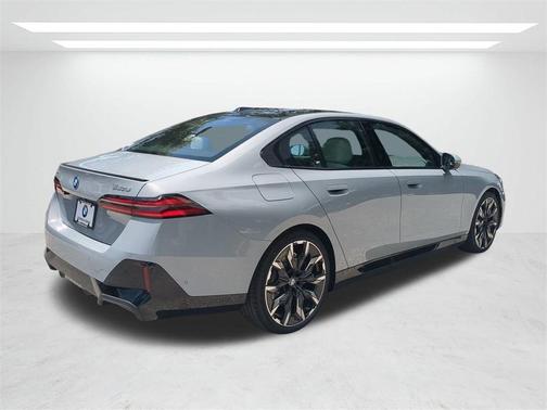 2026 BMW 550e xDrive