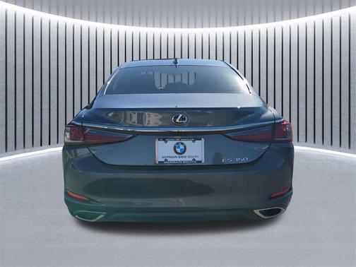 2022 Lexus ES 350 Base