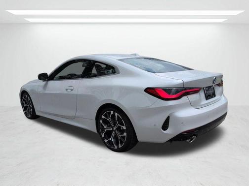 Mineral White Metallic 2027 BMW 430 i