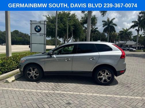 Electric Silver Metallic 2013 Volvo XC60 T6