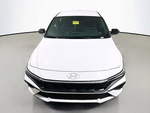 White 2025 Hyundai ELANTRA SEL Sport