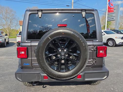 Granite Crystal Metallic Clearcoat 2025 Jeep Wrangler 4xe Sahara