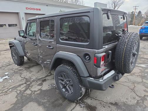 Granite Crystal Metallic Clearcoat 2026 Jeep Wrangler Sport S