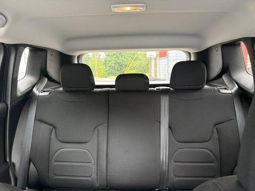 Alpine White Clearcoat 2020 Jeep Renegade Latitude