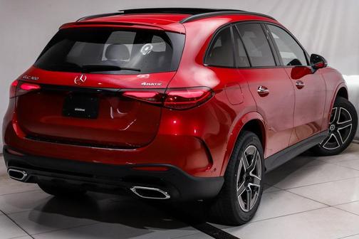 2026 Mercedes-Benz GLC 300 4MATIC
