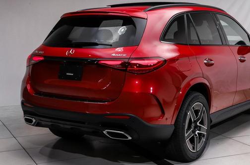 2026 Mercedes-Benz GLC 300 4MATIC