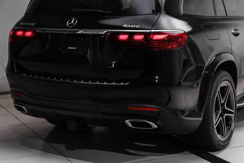 Black 2026 Mercedes-Benz GLS 450 4MATIC