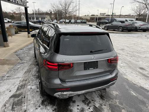 Mountain Grey Metallic 2026 Mercedes-Benz GLB 250 4MATIC