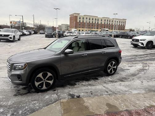 Mountain Grey Metallic 2026 Mercedes-Benz GLB 250 4MATIC