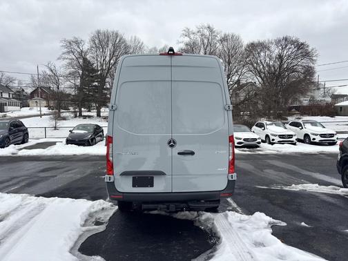 2025 Mercedes-Benz Sprinter 2500 High Roof