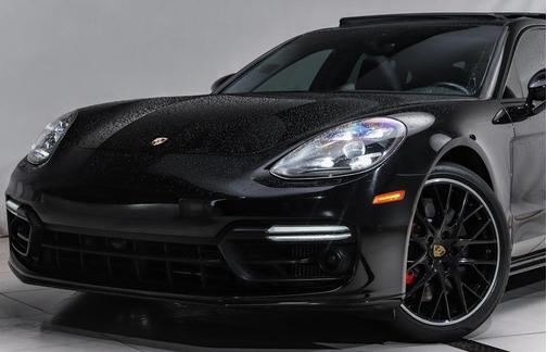 2017 Porsche Panamera Turbo