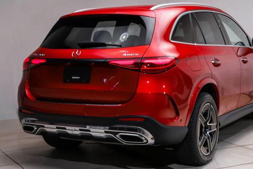 MANUFAKTUR Cardinal Red Metallic 2023 Mercedes-Benz GLC 300 4MATIC