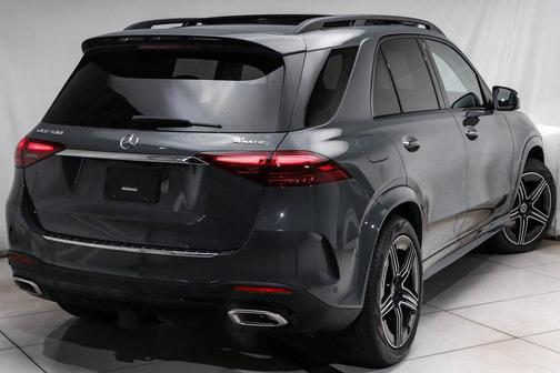 MANUFAKTUR Signature Silicon Grey 2025 Mercedes-Benz GLE 580 4MATIC