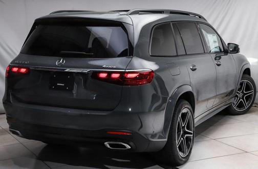 2026 Mercedes-Benz GLS 450 4MATIC