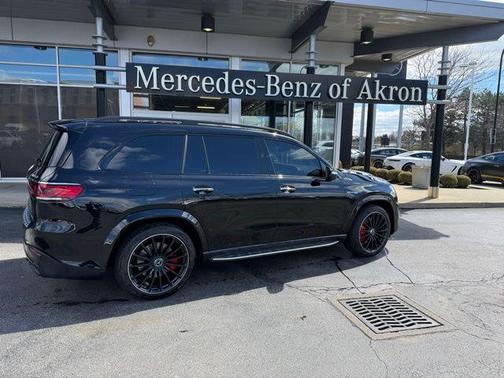 Obsidian Black Metallic 2023 Mercedes-Benz AMG GLS 63 Base