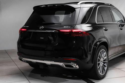 Black 2026 Mercedes-Benz GLE 450 4MATIC