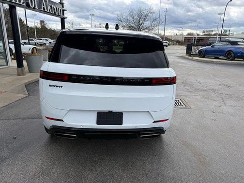 2024 Land Rover Range Rover Sport SE