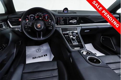 2023 Porsche Panamera 4