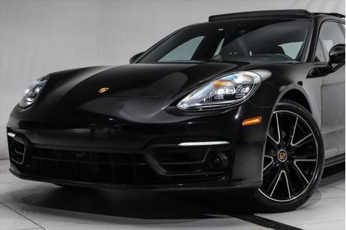 2023 Porsche Panamera 4