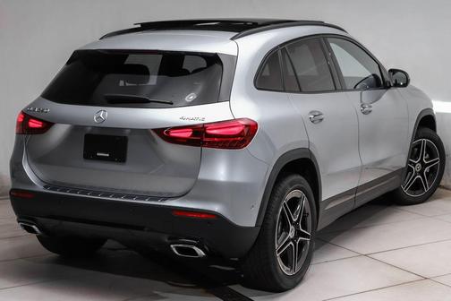 Cirrus Silver Metallic 2026 Mercedes-Benz GLA 250 4MATIC