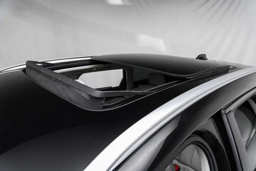 2022 Volvo V90 Cross Country B6