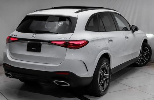 2026 Mercedes-Benz GLC 300 4MATIC