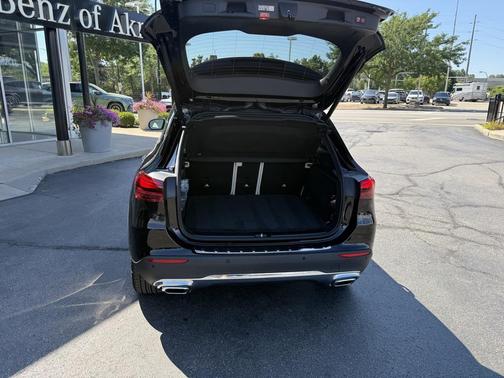 2025 Mercedes-Benz GLA 250 4MATIC