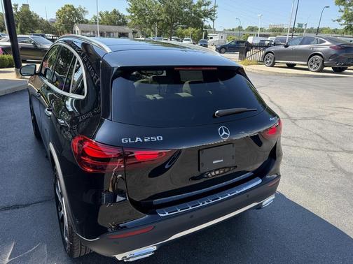 2025 Mercedes-Benz GLA 250 4MATIC