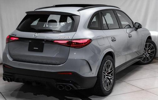 MANUFAKTUR Alpine Grey 2026 Mercedes-Benz AMG GLC 43 4MATIC