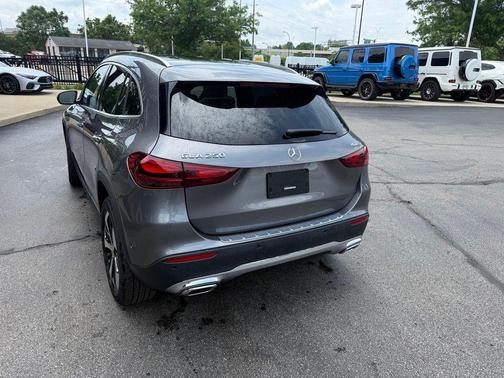 Mountain Grey Metallic 2026 Mercedes-Benz GLA 250 4MATIC