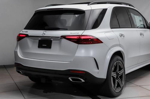 Moonlight White 2026 Mercedes-Benz GLE 450 4MATIC