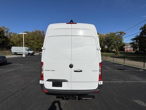 2026 Mercedes-Benz Sprinter 2500 High Roof