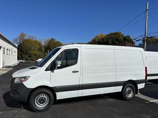 2026 Mercedes-Benz Sprinter 2500 Standard Roof
