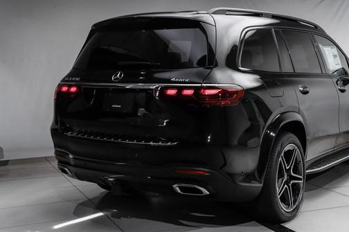 2025 Mercedes-Benz GLS 450 4MATIC