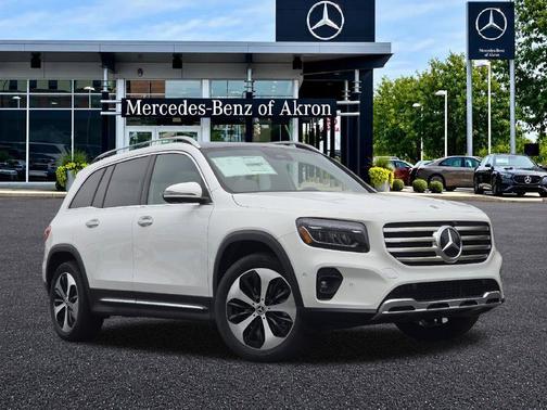 Polar White 2026 Mercedes-Benz GLB 250 4MATIC