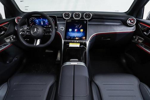 2026 Mercedes-Benz GLC 300 4MATIC