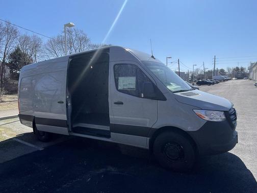 2025 Mercedes-Benz Sprinter 2500 High Roof